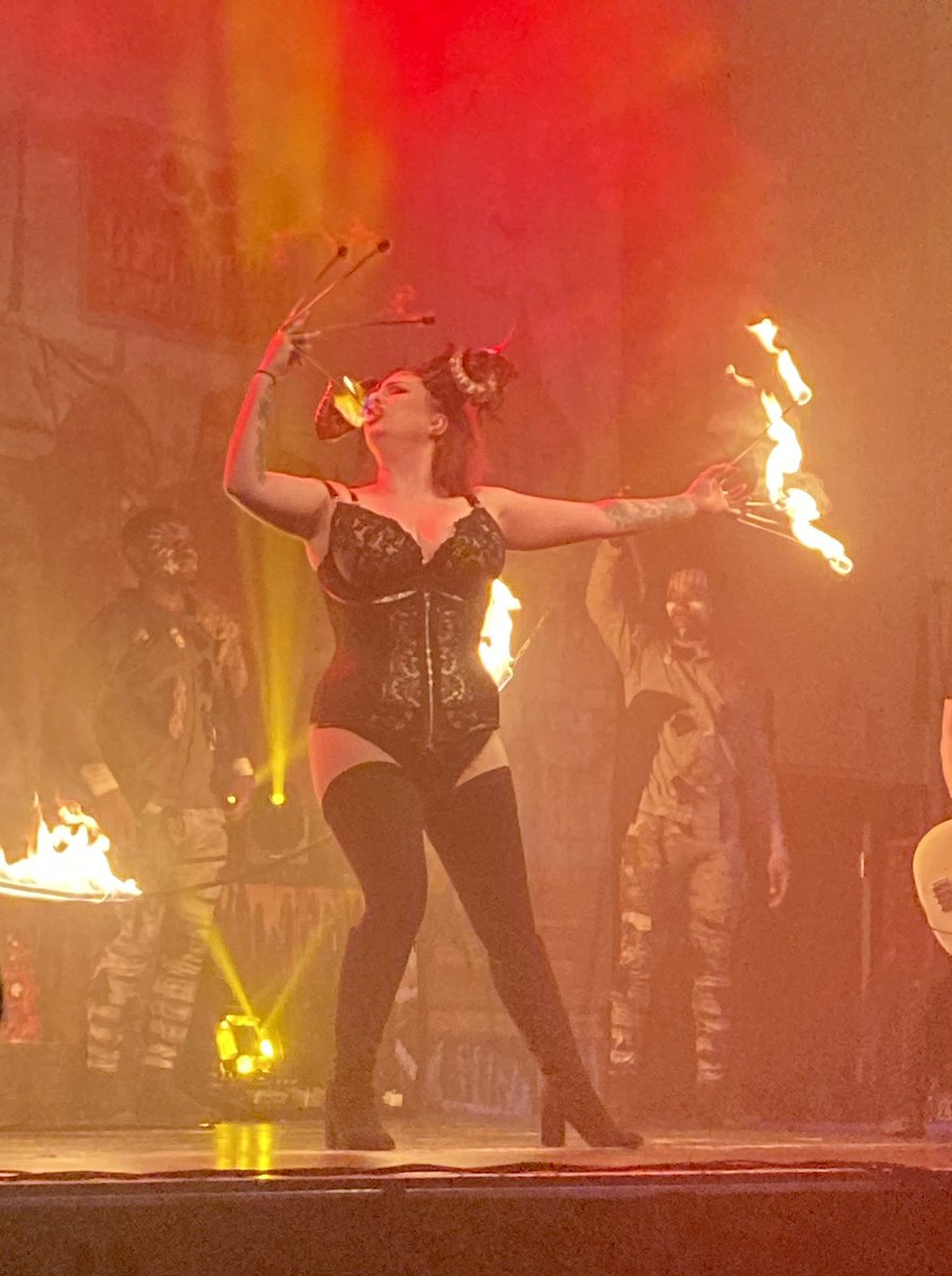 Neil__12's tweet photo. Another amazing night at @circusofhorrors last night in #strathpaffer can’t wait for the next tour!! #circus #whenyouback https://t.co/H09oQkwjKi