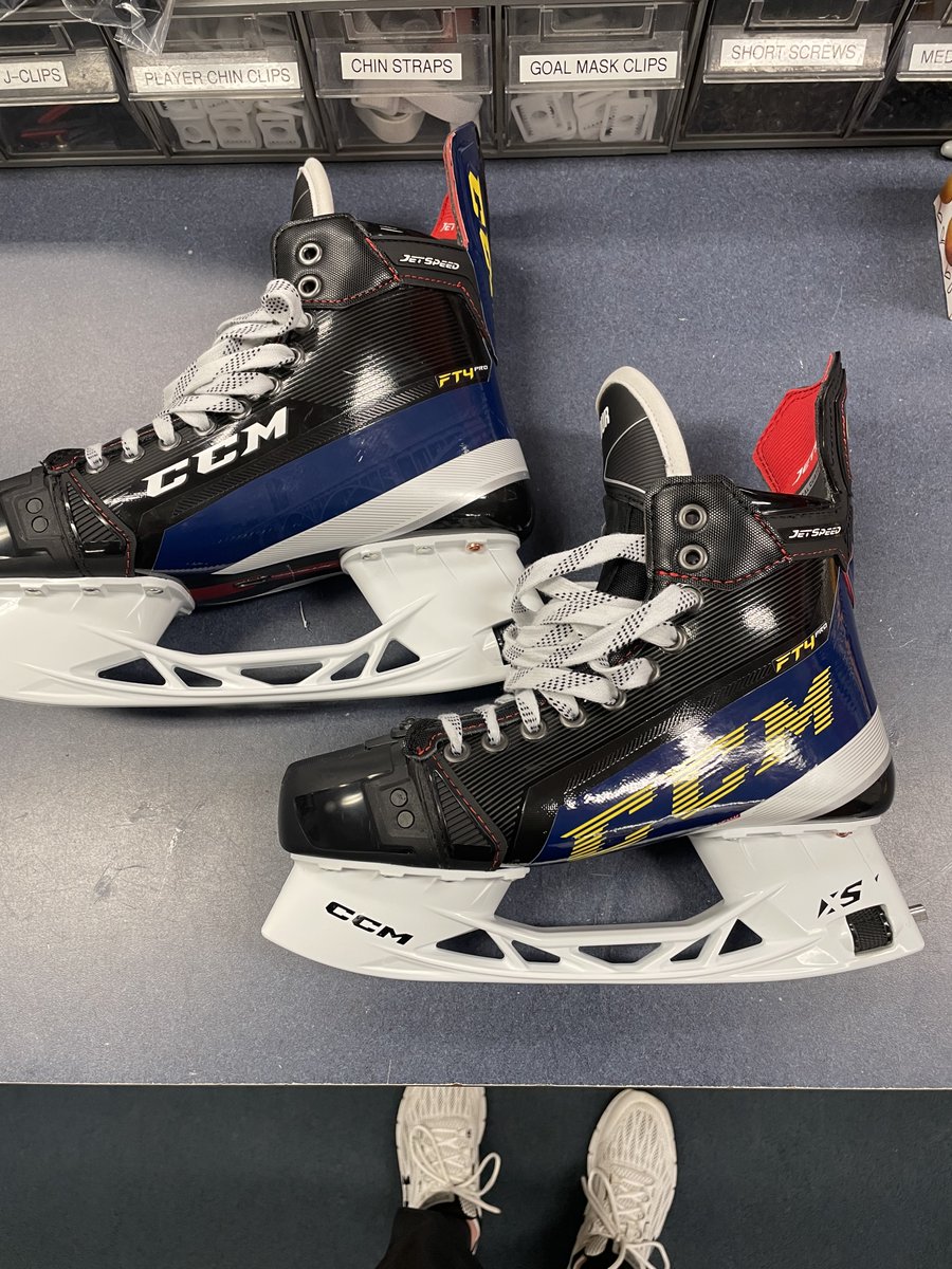 BEFORE: How can @RouletteConner 's skates look better? 🤔 AFTER: That'll do it 😍 @SpencerStee
