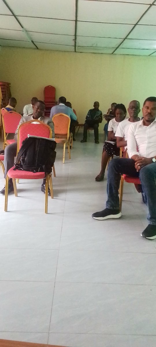 fiston_ngwala's tweet photo. #RDC - #Cresh : une réunion préparatoire sur l'organisation dla journée scientifique, dénommée #CafeInternational a été convoquée aujourd'hui, jeudi 23/02 par l chef de section ai d Relations Internationales @fiston_ngwala,o centre d recherche en sciences humaines #Cresh https://t.co/cPQqdfsgxH
