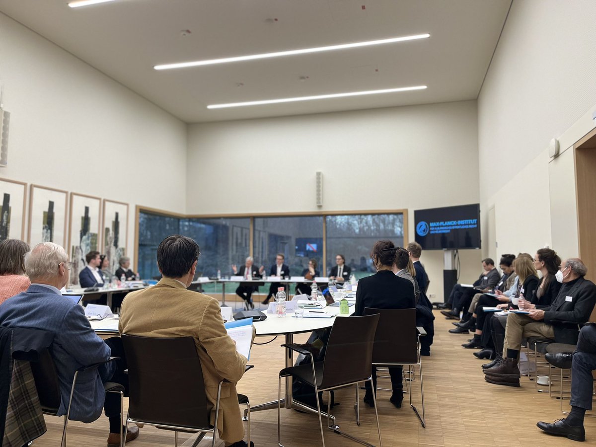 MPILheidelberg's tweet photo. Was für ein spannender erster Tag der Seminarreihe #100JahreÖffentlichesRecht an unserem Institut! Die Geschichte des #MPILs und die transnationale Perspektive auf öffentliches Recht haben uns begeistert. Wir freuen uns auf weitere Diskussionen!
#100MPIL #seminar https://t.co/N3lbaOfceZ