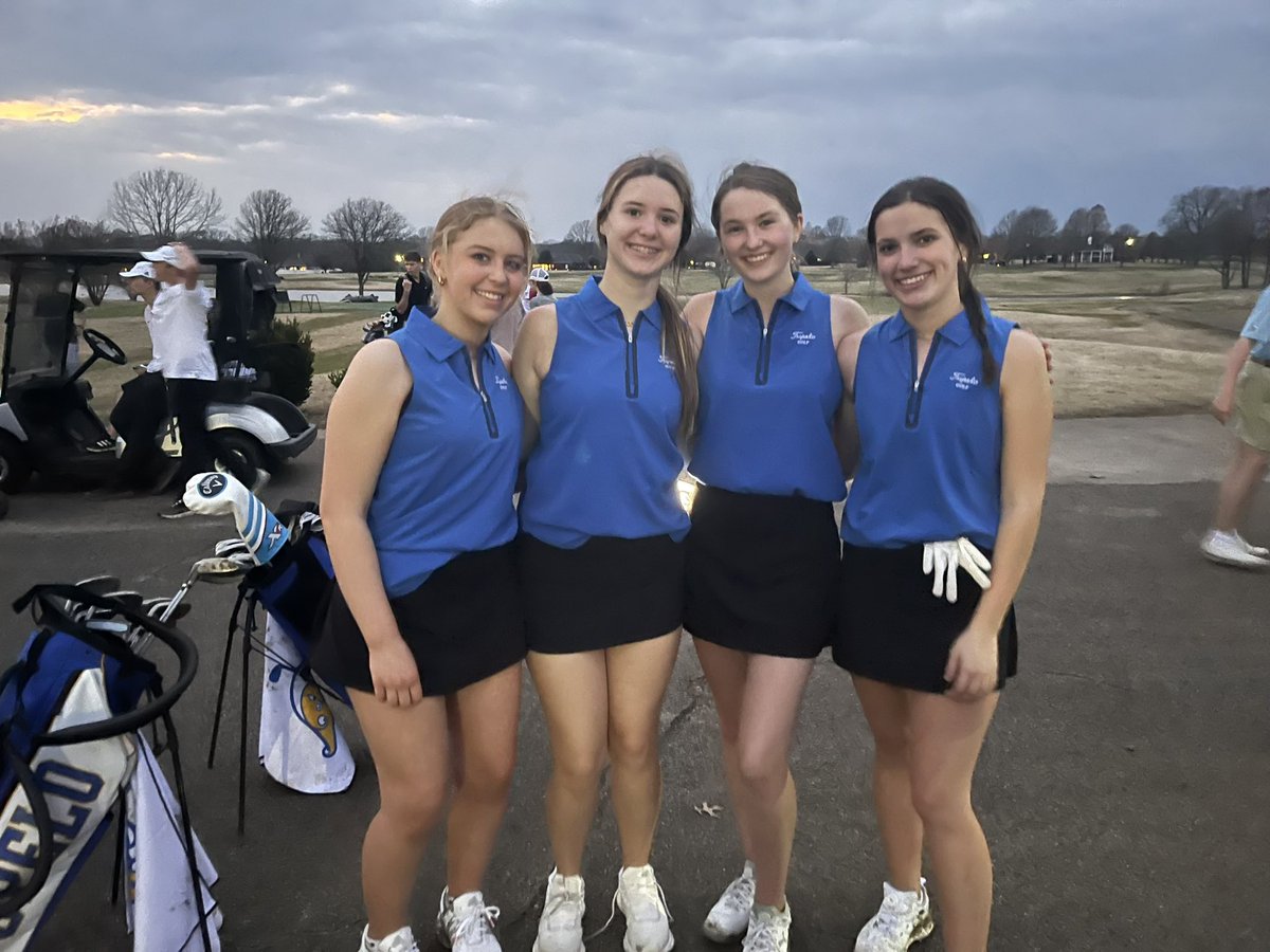 Tup_Golf's tweet photo. Great job by the 2nd group yesterday battling the elements and finishing in 2nd. #GoWave https://t.co/juSh5zeP6w