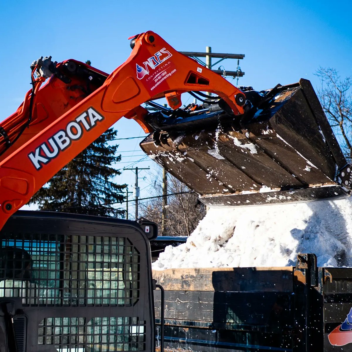 andesremoval's tweet photo. Our Kubota SVL75-2 in action 2023 Winter Season https://t.co/WWduYLQqE4