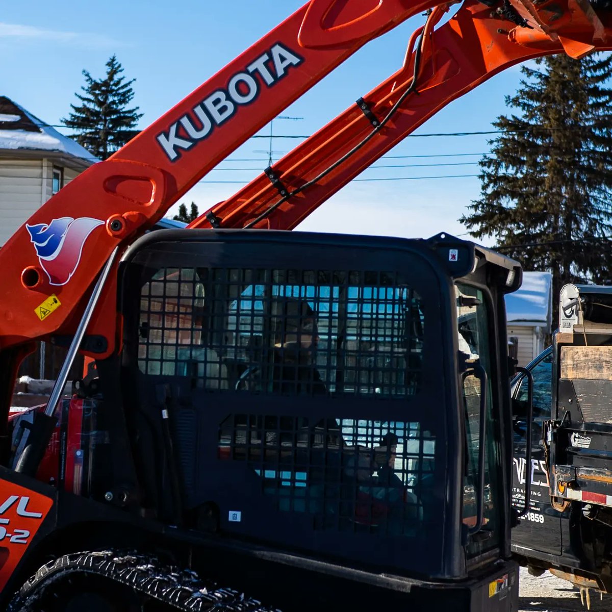 andesremoval's tweet photo. Our Kubota SVL75-2 in action 2023 Winter Season https://t.co/WWduYLQqE4