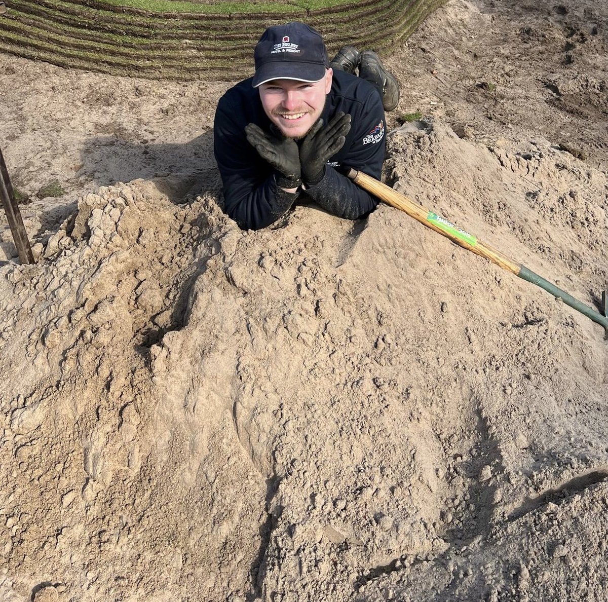 GreenkeeperMiss's tweet photo. Giving the iconic bunkers on 10 some TLC 🤓 taught @Jamie_Fletcher1 how to forget a edging iron, use the turf cutter, and why I have a caffein addiction. Etc etc. first time for these legends doing it and they get to do it on the 10th 🤩 @BTBradley https://t.co/m8zA849mtJ