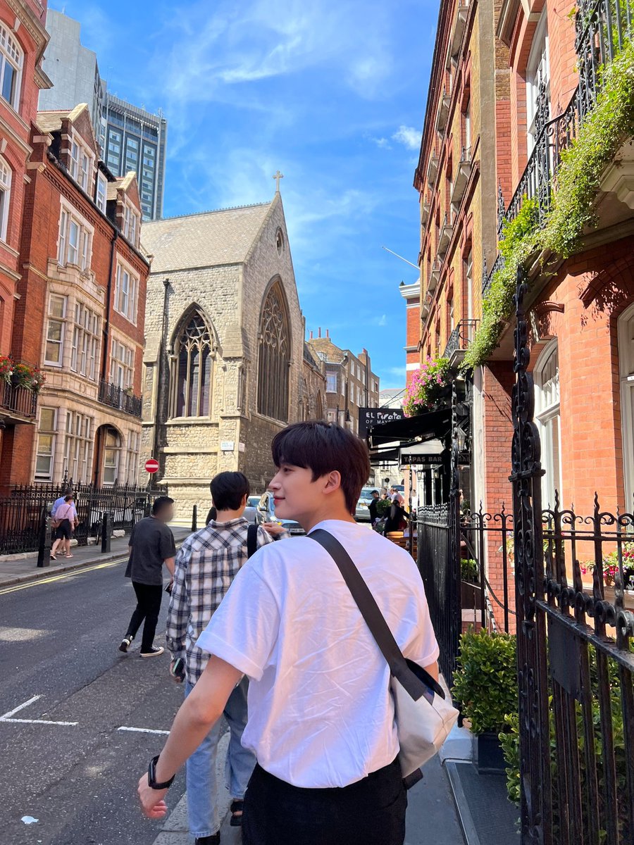 3은 이미 있는 사진인데 또 저장함 ㅋㅋ