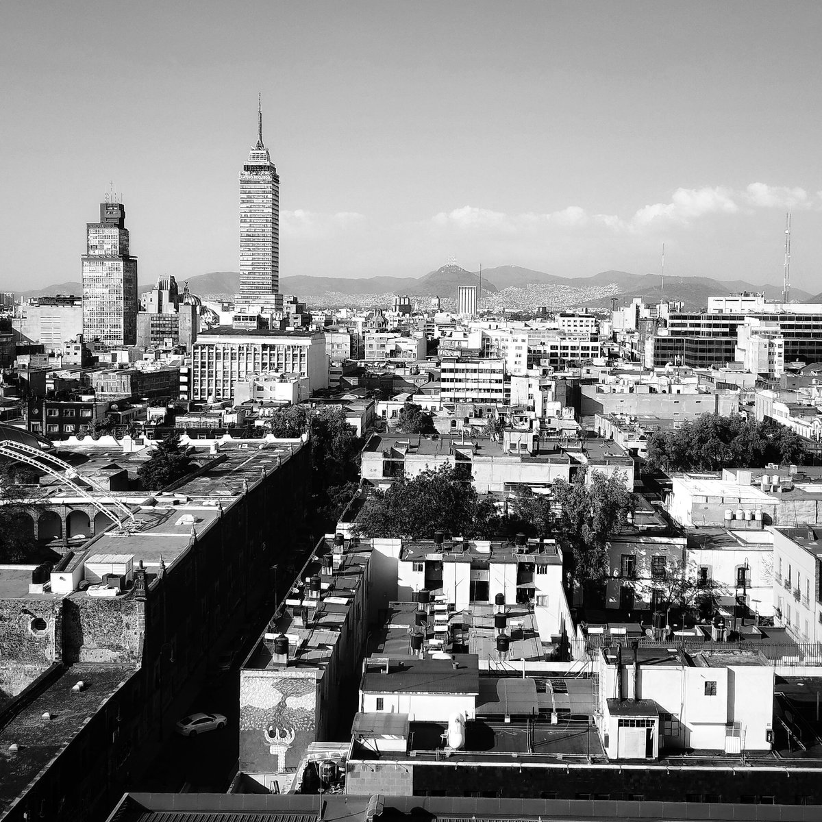 chispis3's tweet photo. @Carlos_Vassan @honor_mexico “#HONORMagicVassan, quiero mi #HONORMagic5Pro en México https://t.co/QIK6c2HPRb
