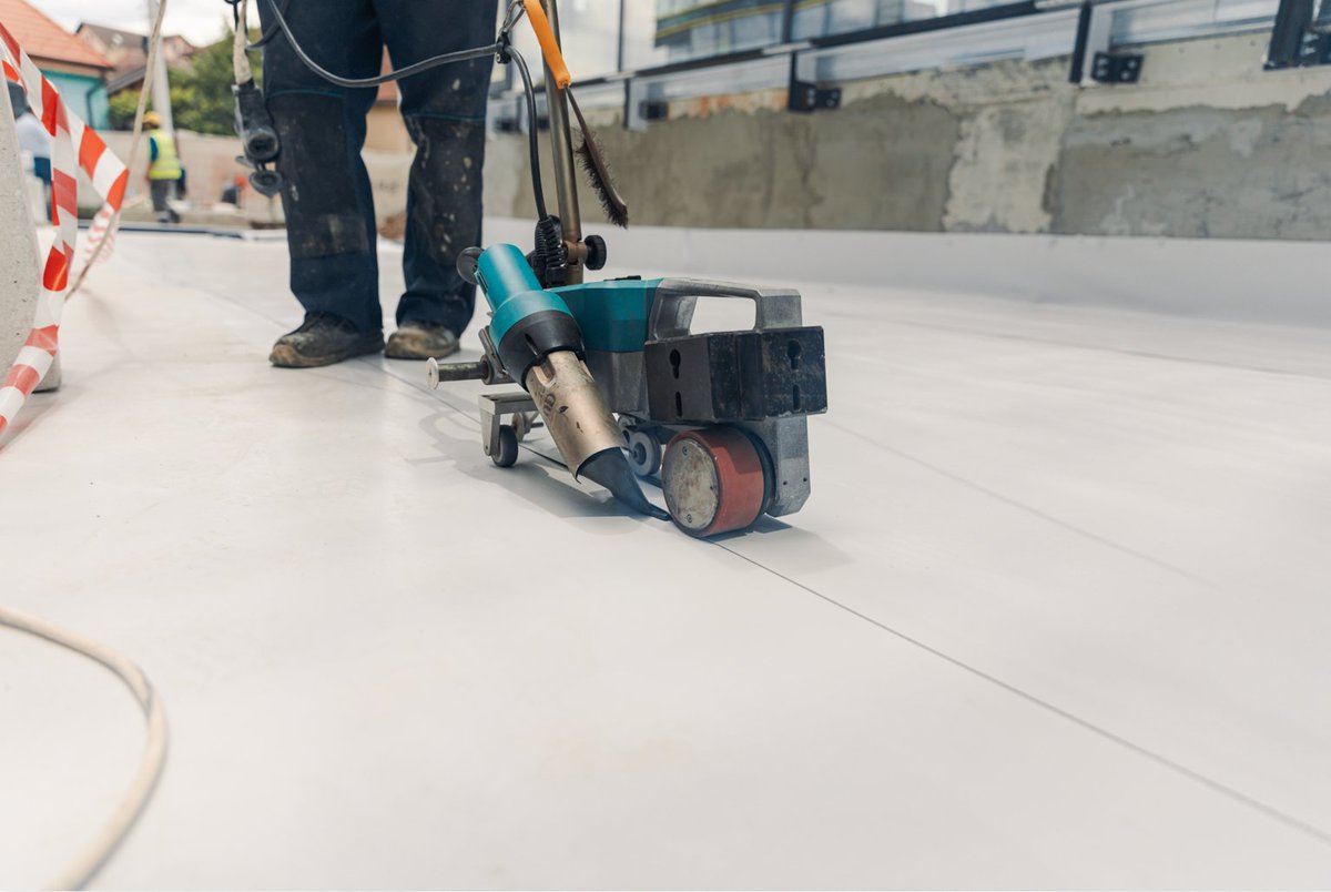 Magnifying Roofing tweet media