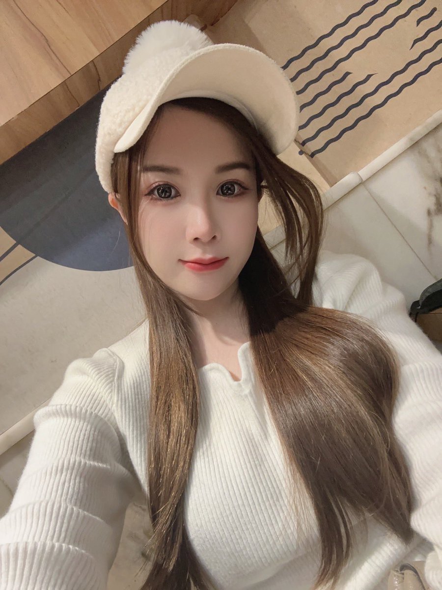 https://t.co/IgS1KrDFUf
這個毛茸茸的帽子好可愛呀🤍
那吉寶呢！ https://t.co/33Hb4XNu2p