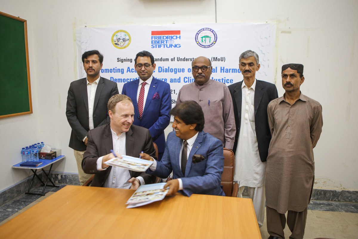FES_PAK's tweet photo. We are renewing our long-standing partnership with @bswa_pakistan! In Khairpur FES Country Director @HegewischNiels and BSWA Chair Khadim Hussain Mirani inaugurated the next phase of the cooperation. @AbdullahDayo https://t.co/d2L3zIPdtu