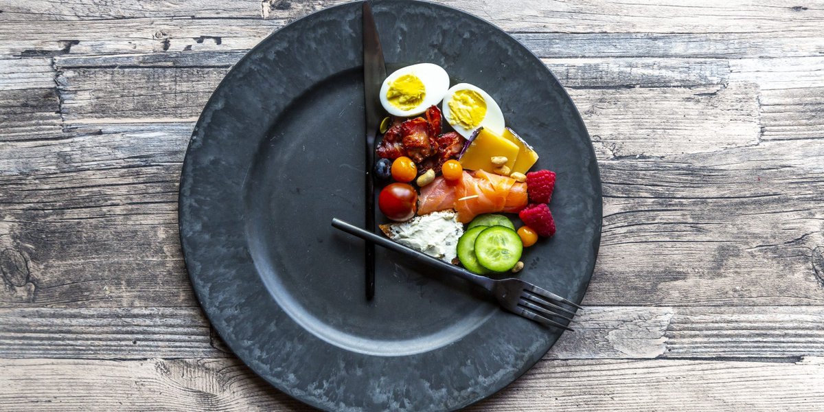 If you're struggling with stubborn body fat or lacking mental clarity, there's an easy solution:

Fasting.

Here's my experience with it (~13% bodyfat all-year-round) and easy ways for you to get started: