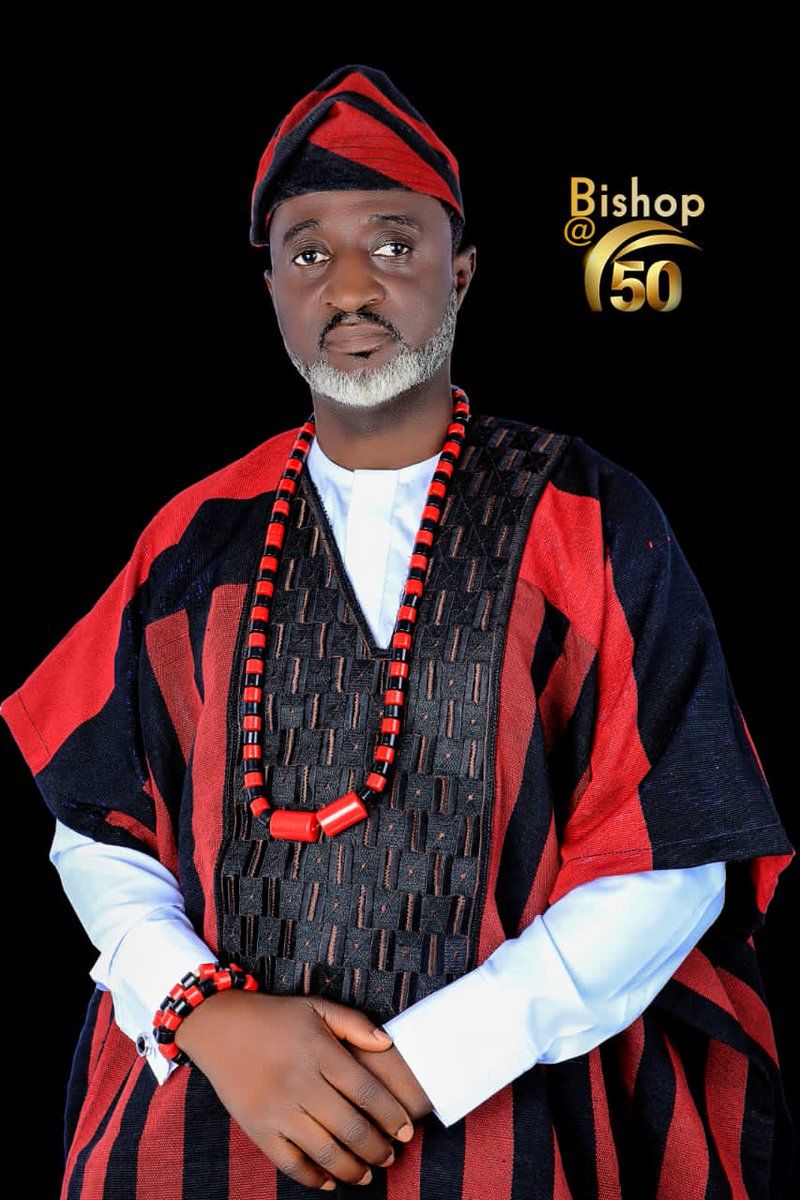 bishop_ogah's tweet photo. I am Ogah.
Am Idoma from Benue state.
My family and I are voting Peter Obi for president.
#Fairness #Equity #Justice
#AboveAll-
#CompetenceAndCharacter. https://t.co/NuJQ2grkiq