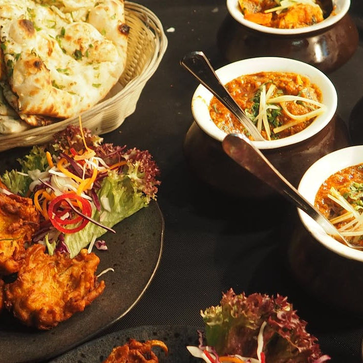 MyTarkib's tweet photo. ¿Sabías que la comida vegetariana es una parte integral de la cocina india? ¡Con una variedad de deliciosos platos vegetarianos para elegir, no es de extrañar que India tenga una de las mayores poblaciones vegetarianas del mundo!
 #comida #comidavegetaria #comidavegetal https://t.co/HXGNE1uRR6