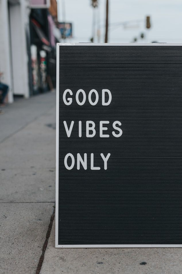 Good vibes = good times. What has you in a good mood today?

#ThinkPositiveThursday #goodvibes #cushwake #cushwakeliving #apartments #apartmentliving #lakesideliving