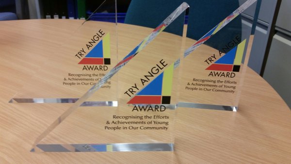 Looking for a acrylic award to help celebrate an achievement or special occasion.....?

Jamy can help!

jamy.co.uk/index.php/acry…

#awards #ukmfg #biz #events #trophies