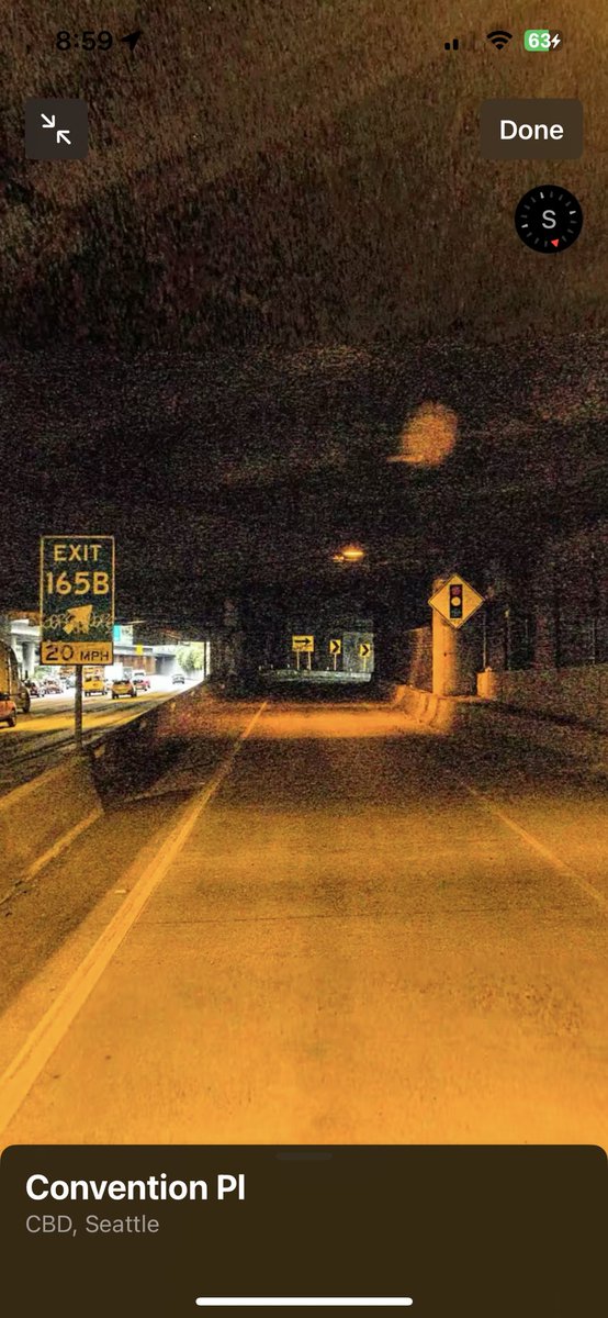 __Keevo's tweet photo. @ass_beaters I’m not from Seattle but there’s clear as day drive 20 mph two signs… plus you have time to slow down for a red light…just slow down my boy. https://t.co/FkHg82kKFu