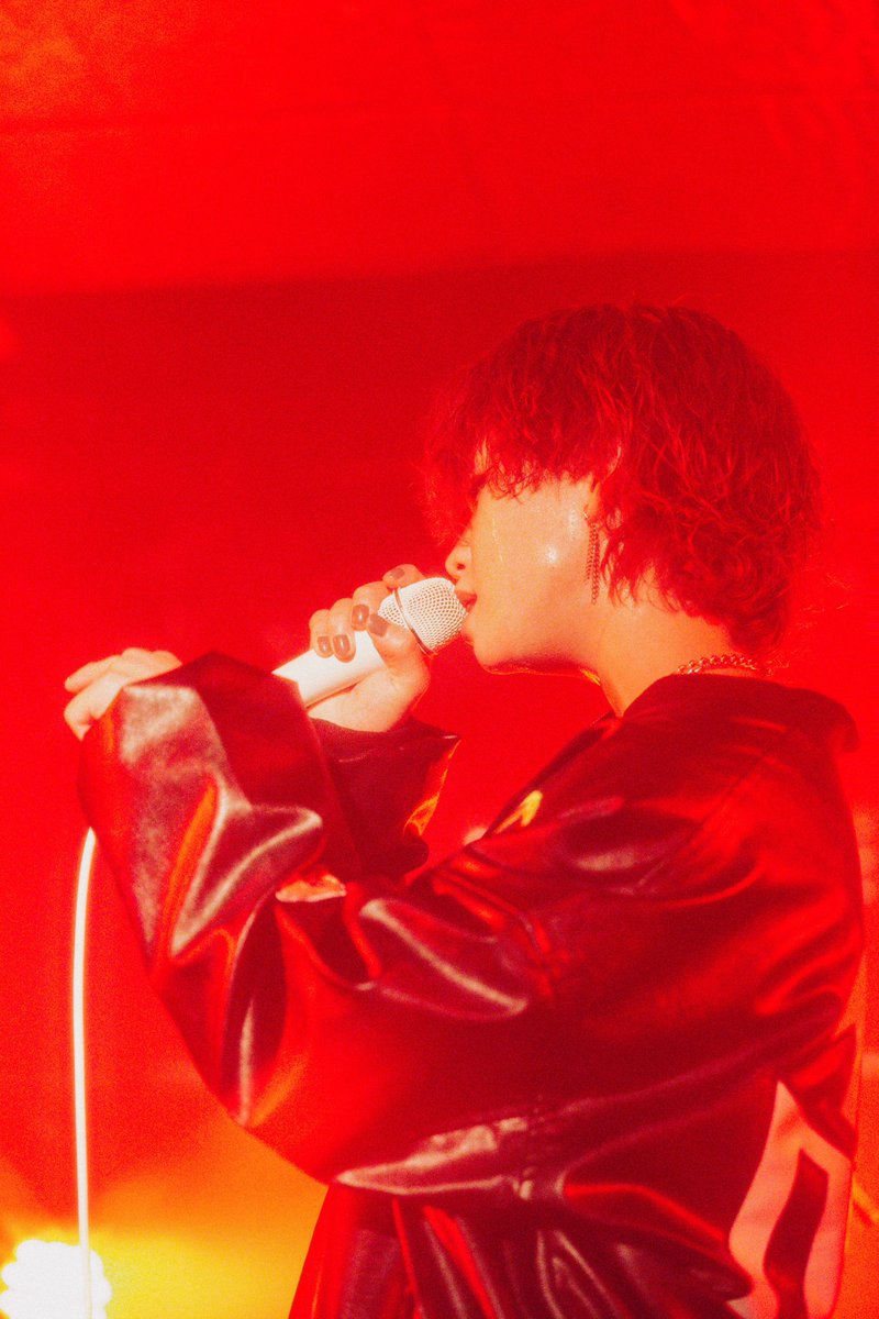 Shiro_iatelier's tweet photo. 【📸LIVE photo②】

2023.02.22(wed)
@ 梅田 Zeela

白いアトリエ pre. ｢ In all ages ｣

photo by.(@yuuta_0927 ) https://t.co/bvzR9AVJRS