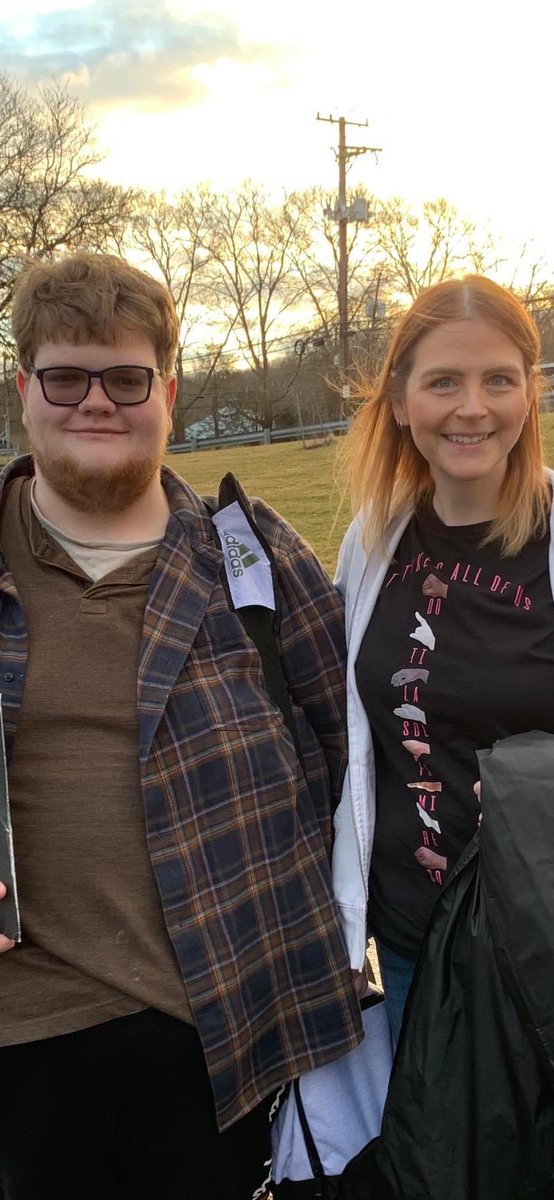 Here we go! Look at my shirt, kids. Soul-fege Slide. #LaLikeALobster