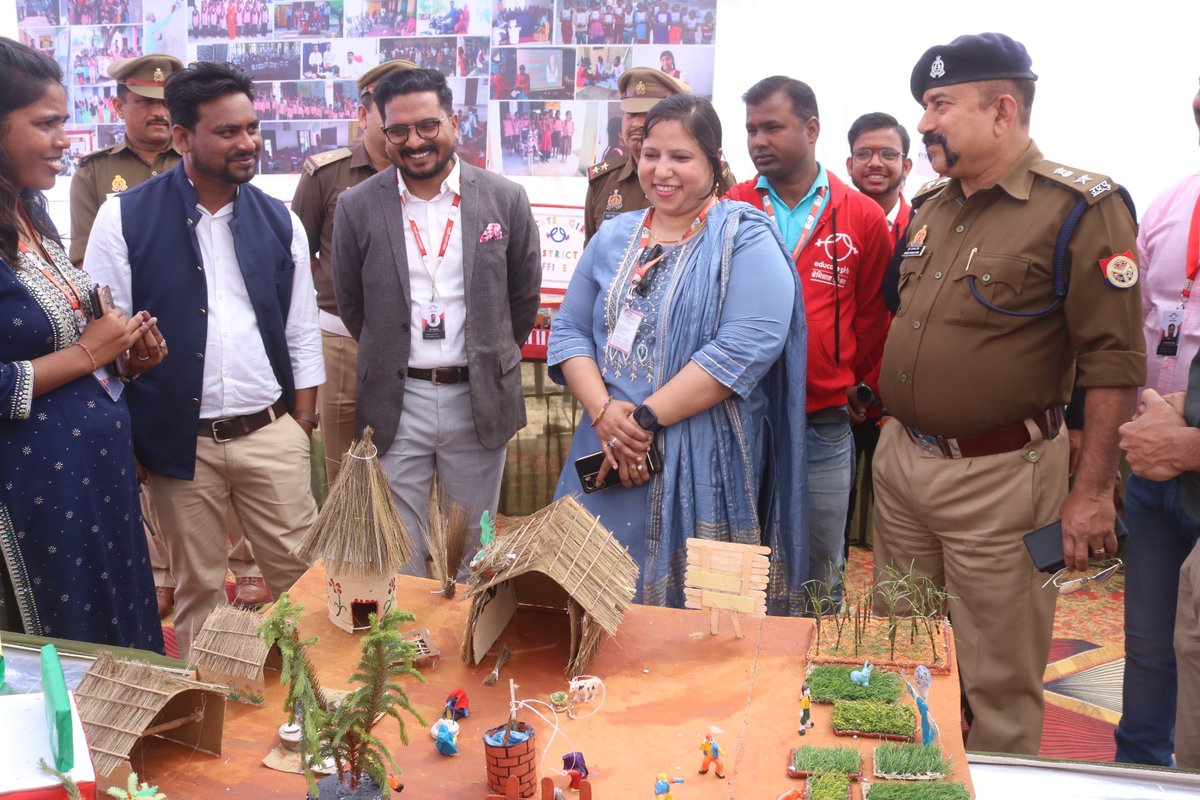 educate_girls's tweet photo. #Bahraich, #Gonda, #Shravasti & #Balrampur teams kept the josh high as they celebrated the #Bemisaal15Saal journey of #EducateGirls today in #UttarPradesh.
#Fantastic15Years #volunteers #rte https://t.co/Bte5d0kTou