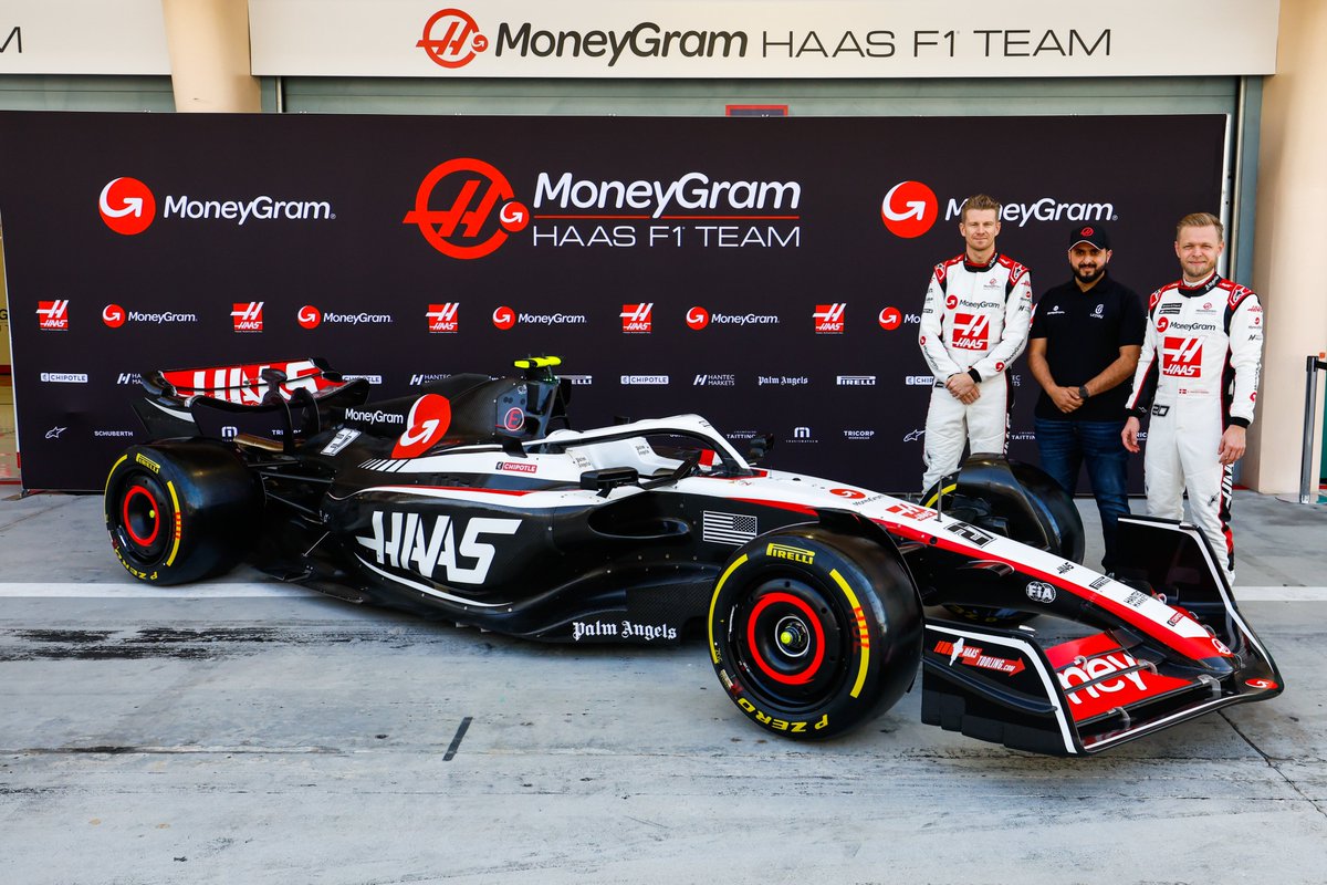 MoneyGram's tweet image. Delivering on our promise to provide fans with unique access to the sport, MoneyGram and @urpay_sa, one of our key partners in the Middle East, hosted a joint customer for the first-ever live unveiling of the new car alongside @HaasF1Team drivers in Bahrain.