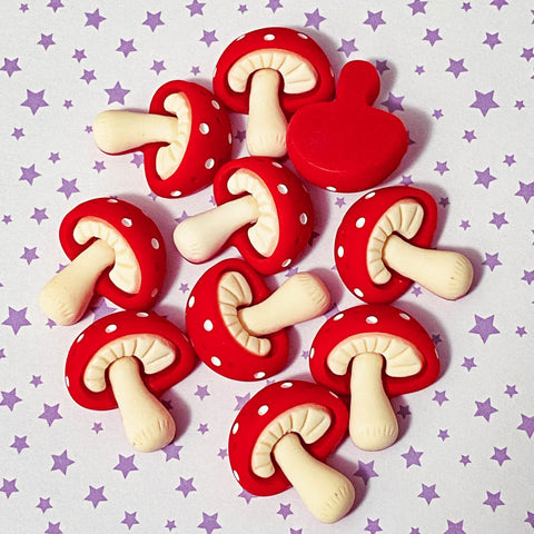 LARGE MUSHROOM Resin FlatBack 24mm

kawaiisquirrel.co.uk/collections/ne…

#kawaii #mushrooms #resin #ukbiz #happypost #supportsmallbusiness #fungi #craft #handmade #newstock  #craftsupplies #mushroom #spots