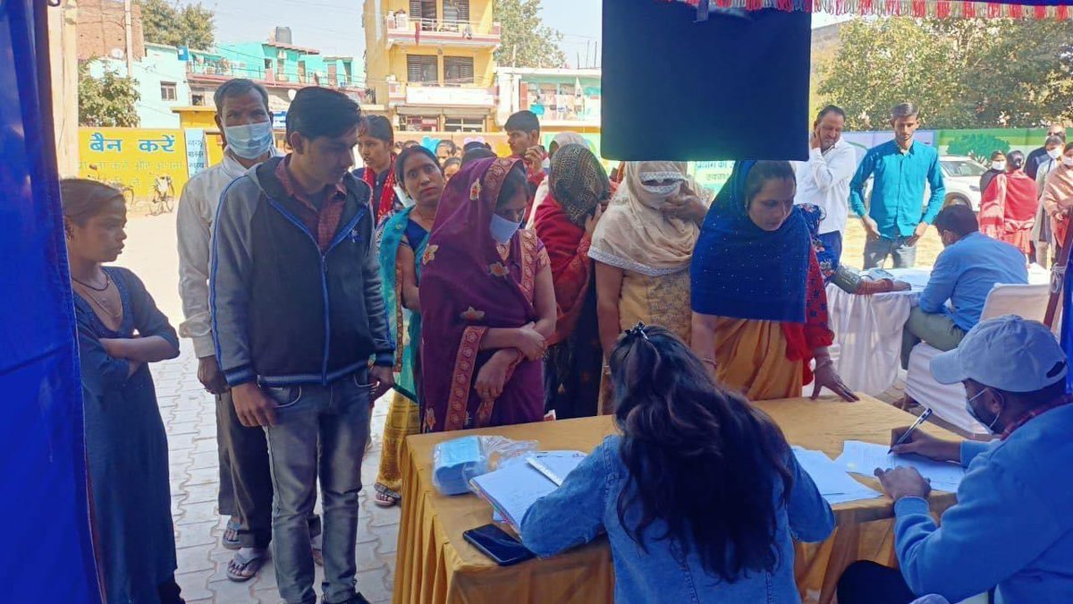 smilefoundation's tweet image. Over 300 people, including women, children and the elderly, received free healthcare services at a health camp conducted for the less privileged communities of Kasan village, Manesar, under Smile Foundation’s #SmileOnWheels programme, supported by Mitsubishi.
#HealthCannotWait
