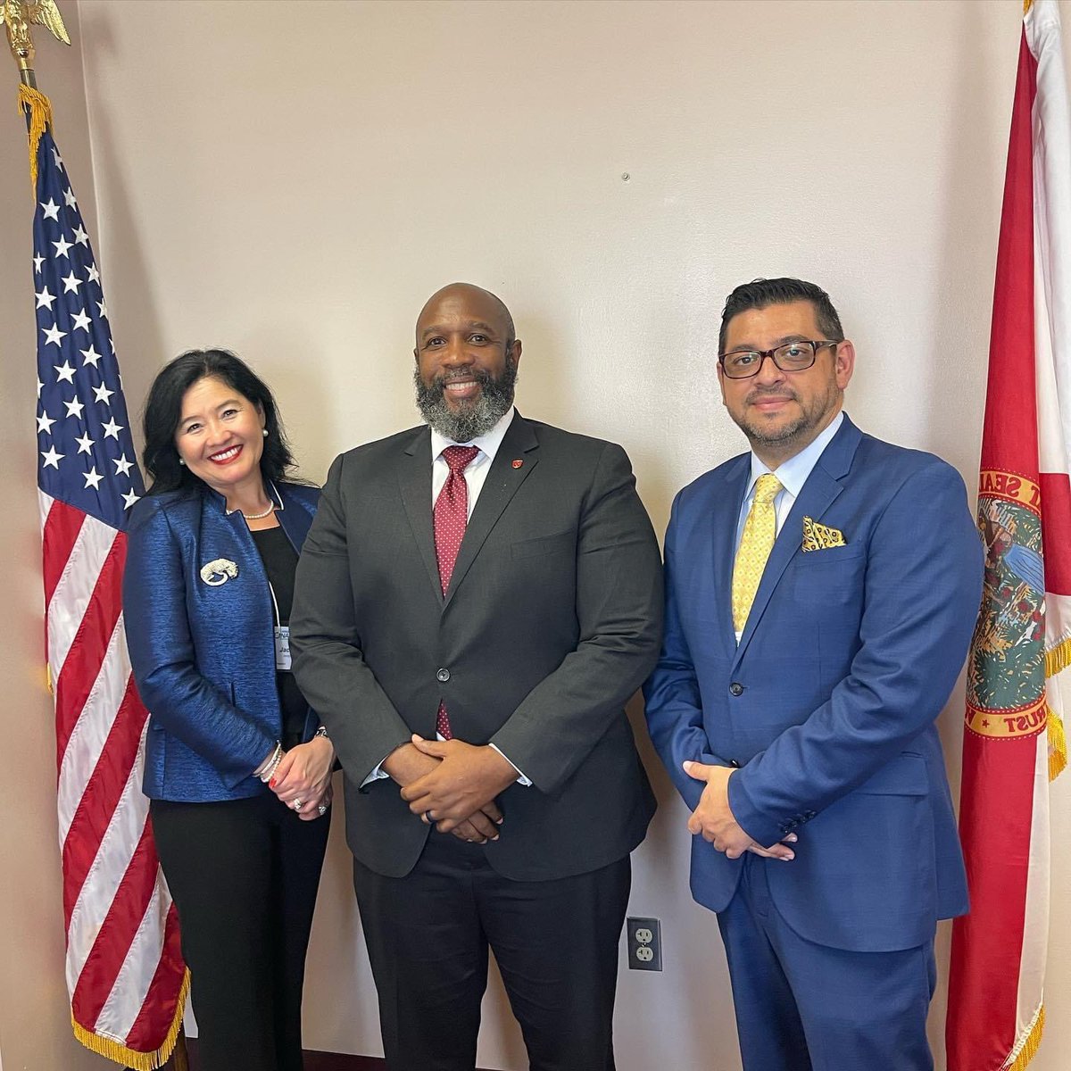 DadeDelegation's tweet image. Representative Christopher Benjamin with members of the National Association of Benefits and Insurance Professionals. #RepBenjamin #RepChristopherBenjamin #Dadedelegation