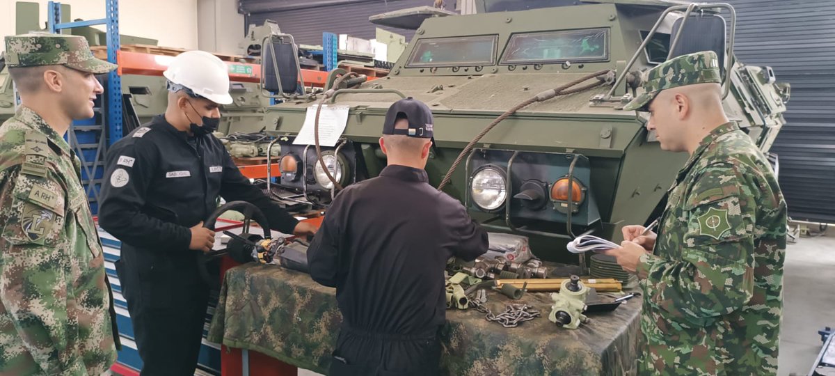 COL_EJERCITO's tweet photo. Siguiendo el programa de inspecciones del 2023, y bajo lineamientos del señor @COMANDANTE_EJC, la Inspección General visitó las instalaciones de la Brigada Logística N.° 2 en #Tolemaida, realizando seguimiento, control y evaluación de las operaciones logísticas del Ejército. https://t.co/M5osavTHuE