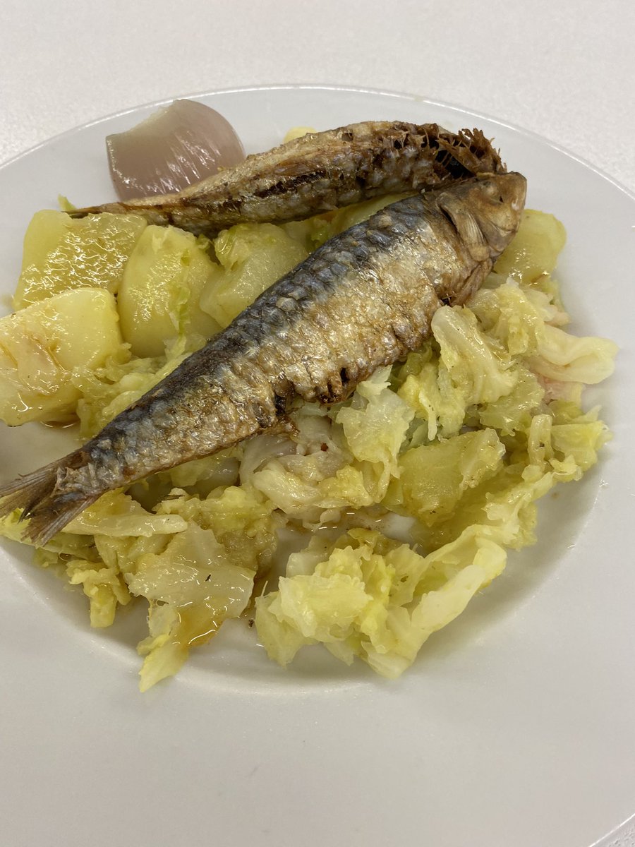 xrocacros's tweet photo. Em fa gracia compartir el meu dinar.
#ColIPatata #Arengades #Civils 
Dinars i menjars d’hivern…. https://t.co/WhNySmAKs9