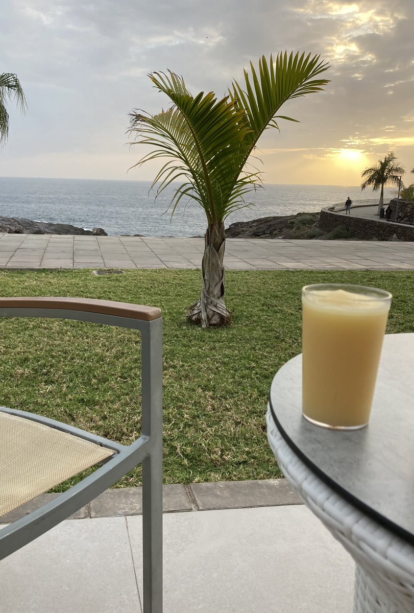 Perfick way to spend a February evening #Tenerife #costaadeje #sunset #atlantic