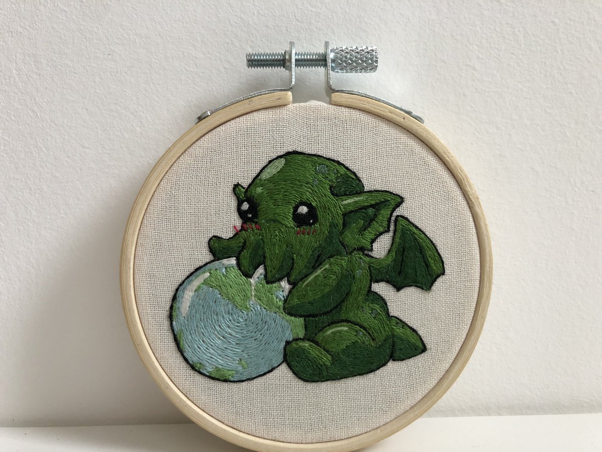 Enoren_'s tweet photo. And done 🤗
#broderie #lovecraft https://t.co/aHm6NNCuGG