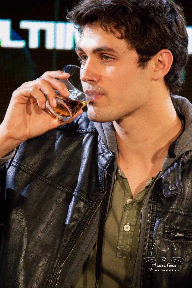 TheWinchestersWiki on Twitter "Drake having some of the infamous JIB