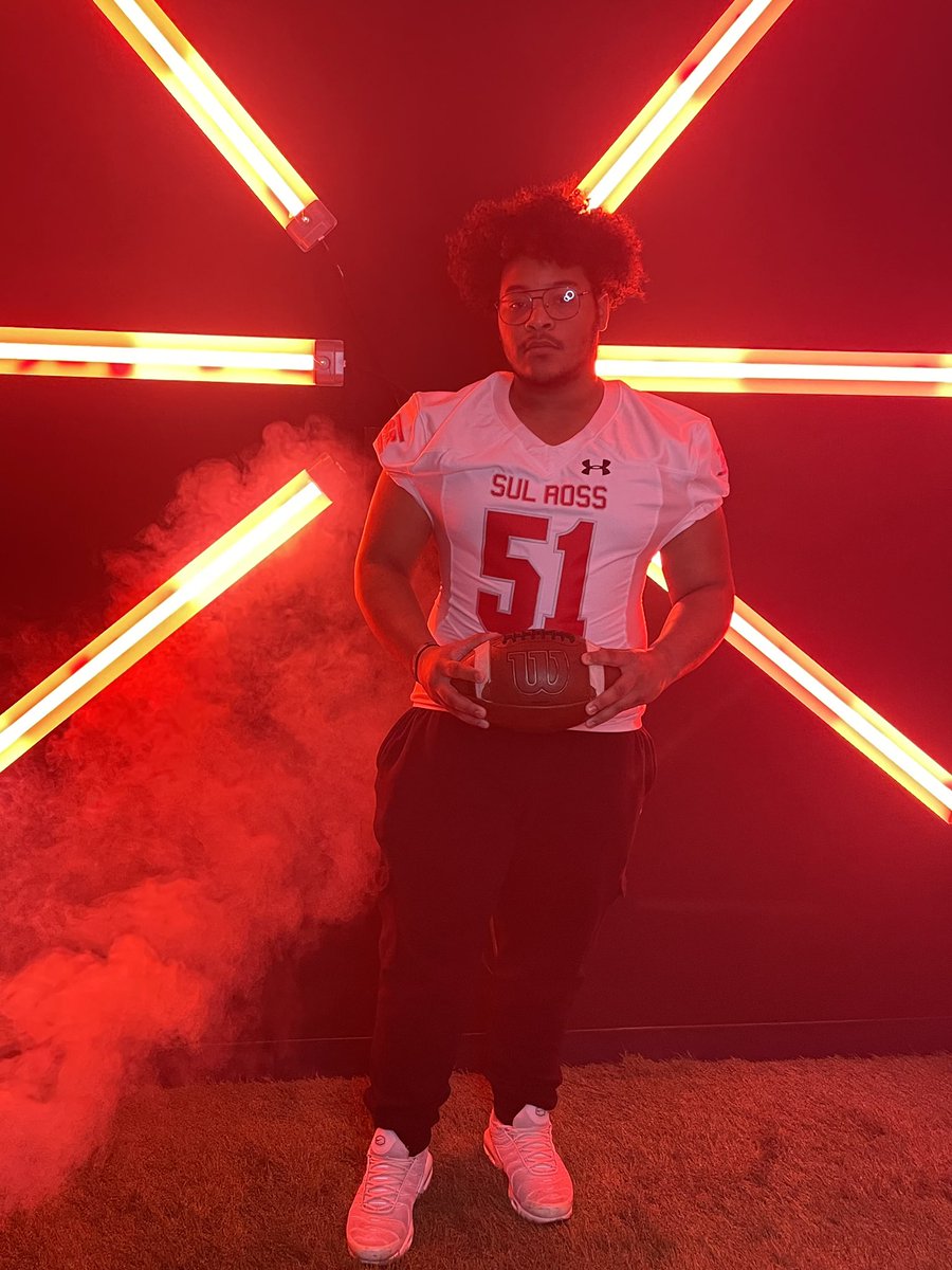 I’ve decided to continue my athletic and academic career at Sul Ross State #committed 🐺<a href="/Coach_Fregia/">Caden Fregia (Freejay)</a> <a href="/CoachRod91/">Juan Rodriguez</a> @ernie_gonzales2 <a href="/GravesZane/">Coach Graves</a>