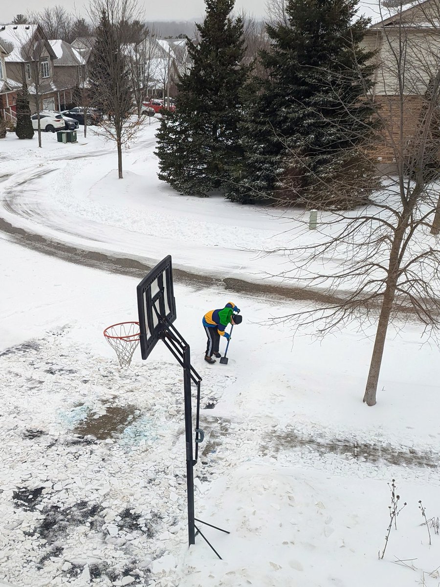 TheKarltopia's tweet photo. K2 chipping away at the ice to keep our neighbours safe. Focus on the abilities, not the disability. @WWDSS_WWDSS @CdnDownSyndrome @weathernetwork #AbilitiesNotDisability #ONStorm https://t.co/3DMW1gpJb7
