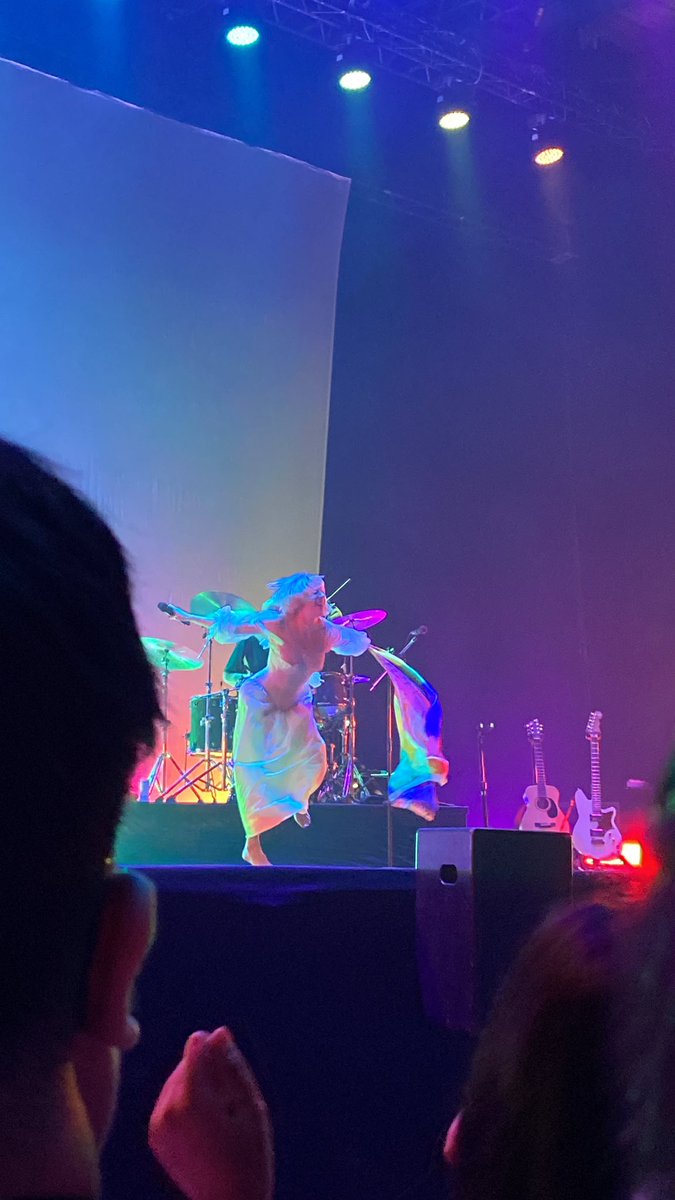 jisforjvanie's tweet image. Yassssssssss 😭🏳️‍🌈✨

#AuroraTH2023 #TheGodsWeCanTouchTourTH