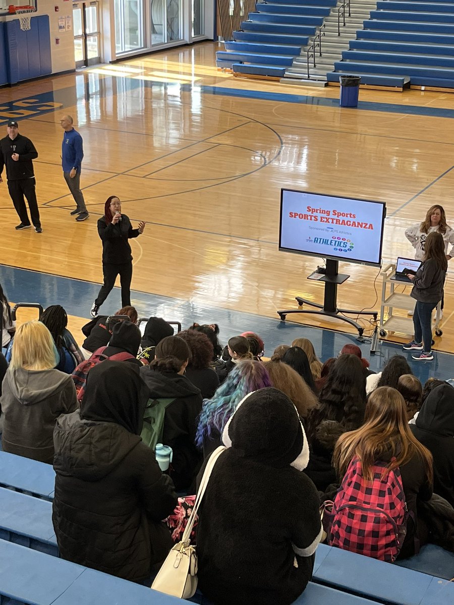 VHSMrsCurrin (@vhscurrin) on Twitter photo Thank to Dr. Brooks for encouraging our 9th&10th girls to get involved with athletics at Valley today! <a href="/JCPSAthletics/">JCPS Athletics</a> <a href="/_VHS_Athletics/">ValleyHS Athletics</a> <a href="/ValleyViking033/">Valley High School</a> #TitleIX Thank to Dr. Brooks for encouraging our 9th&10th girls to get involved with athletics at Valley today! <a href="/JCPSAthletics/">JCPS Athletics</a> <a href="/_VHS_Athletics/">ValleyHS Athletics</a> <a href="/ValleyViking033/">Valley High School</a> #TitleIX