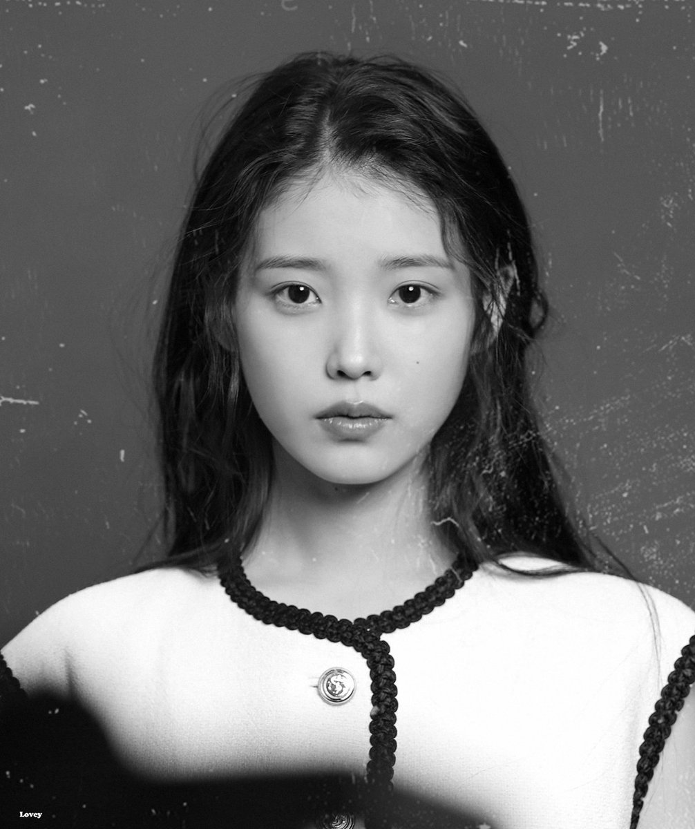 엄마의 첫사랑, 할아버지의 사랑꾼 시절
아빠의 첫사랑, 할머니의 반항아 시절
너무나 어렸고 여전히 여린 그들의 이야기

관식 박보검 애순 이지은  . ... 《폭싹 속았수다》