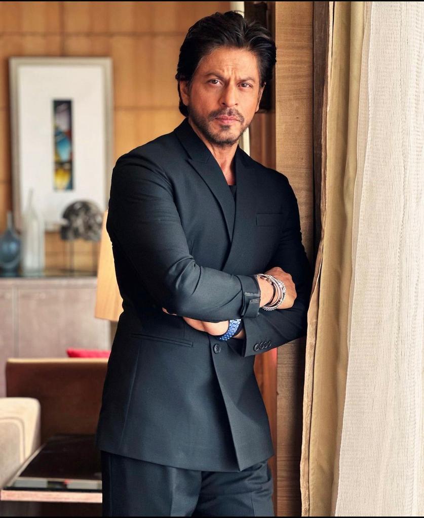 Guys please drop some HD pics of #SRK ! 🥺🙏💜

#ShahRukhKhan #Pathaan #SRK #KingKhan #SRKians #RetweetPlease 🙏