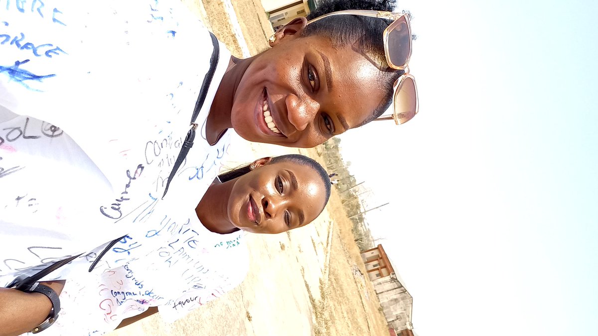 Lilyanjerry's tweet photo. This user is now a graduate! 😌
#set2021
#Ojochegbe https://t.co/3bVuYWhtfB