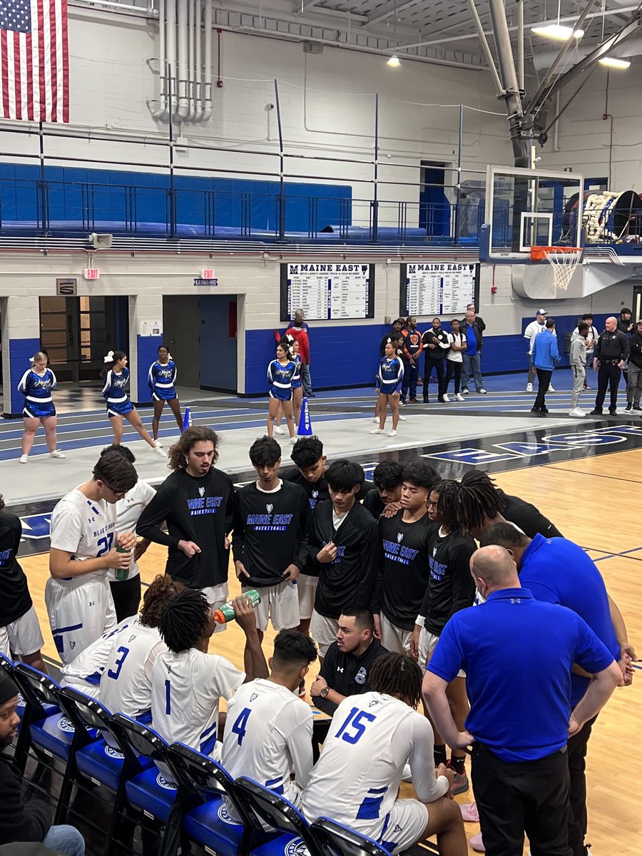 Blue_Demonhoops's tweet photo. Maine East finishes the season 15-15. Lots to be proud of. Most wins since 2009. Highest IHSA playoff seed since 2009. The culture is set. Returning players gained a ton of experience! #BlueDemonNation https://t.co/V9iD9QFSOJ