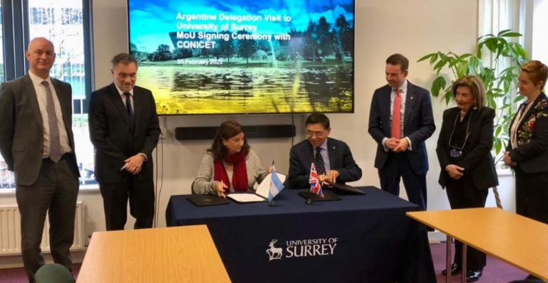 uniofsurreyVC's tweet photo. Delighted to host Argentinian delegation led by Ambassador Javier Esteban Figueroa, @UniofSurrey to discuss UK-Argentina #research #technology opportunities and to sign a Memorandum of Understanding with Dr Ana Franchi, President of CONICET: https://t.co/DiWqipgHJv  @oneinbillion https://t.co/8UvMpgCera