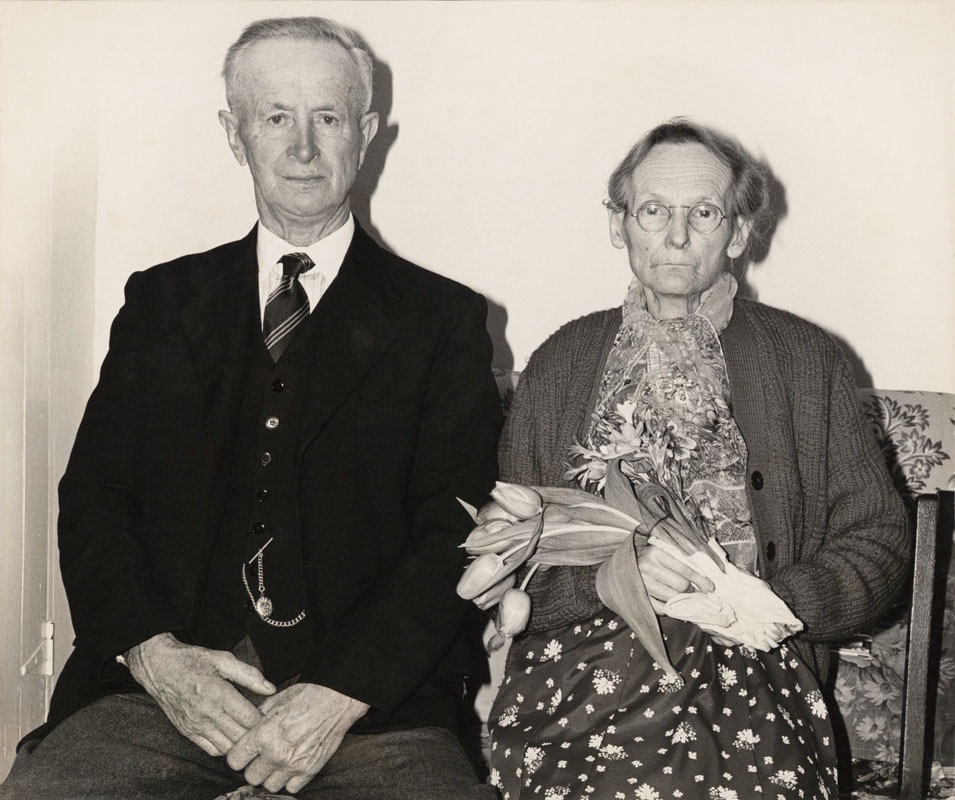 JacksonFGallery's tweet photo. Mr and Mrs Hosking. Golden Wedding Anniversary, St Just. Early 1970s - as captured by photographer Ander Gunn.

'Seven Decades' by photographer Ander Gunn ends this Saturday 25th February at 5pm!

https://t.co/r0Nv5KzLph

#weddingseason  #cornwall #kernow #stjust #wedding https://t.co/dxYPQHuyRQ