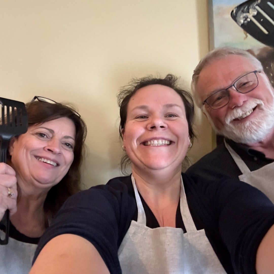 kingsmutual's tweet photo. Our management team hosted a pancake luncheon for our Nova Scotia Staff members!
It was one of the first in-person events that we were able to hold in a safe way post covid. It was truly a great opportunity to catch up, relax and enjoy some delicious pancakes with our team! 🥞 https://t.co/L3HAMhee0b