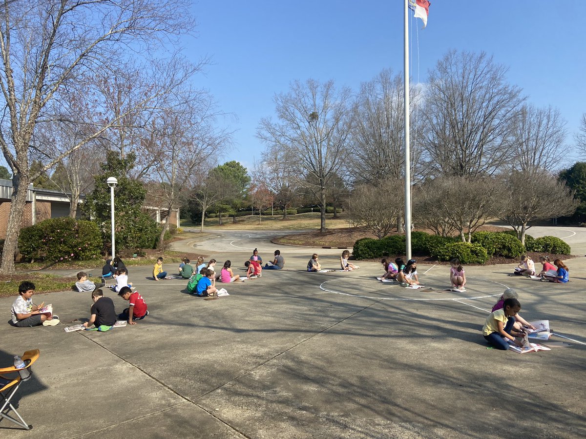 otterbaker's tweet photo. Prevette and Baker classes are Reading Rockstars!#itsbetterinthegrove https://t.co/fFFhrXwuiC