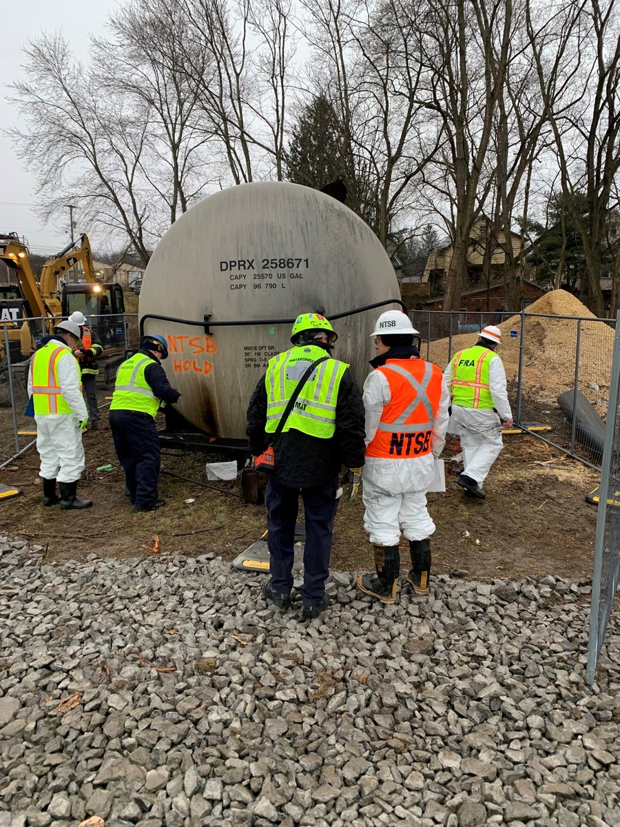 NTSB issues preliminary report on Feb. 3 Norfolk Southern freight train derailment in East Palestine, Ohio: ntsb.gov/investigations… Investigation: ntsb.gov/investigations…