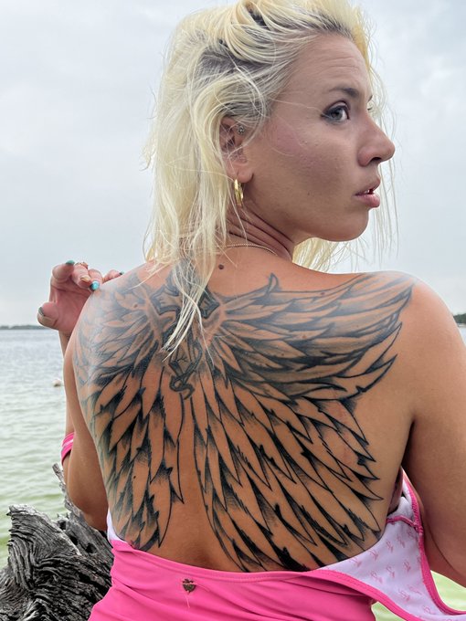 pretty wings by JuicyJenXXX @manyvids https://t.co/HzpxIflONI cum dance with me and sing my pretty wings<a class="tags" href="/tag/manyvids">@manyvids</a><a href="/tag/juicylovers"class="tags"><span>#juicylovers</span></a>