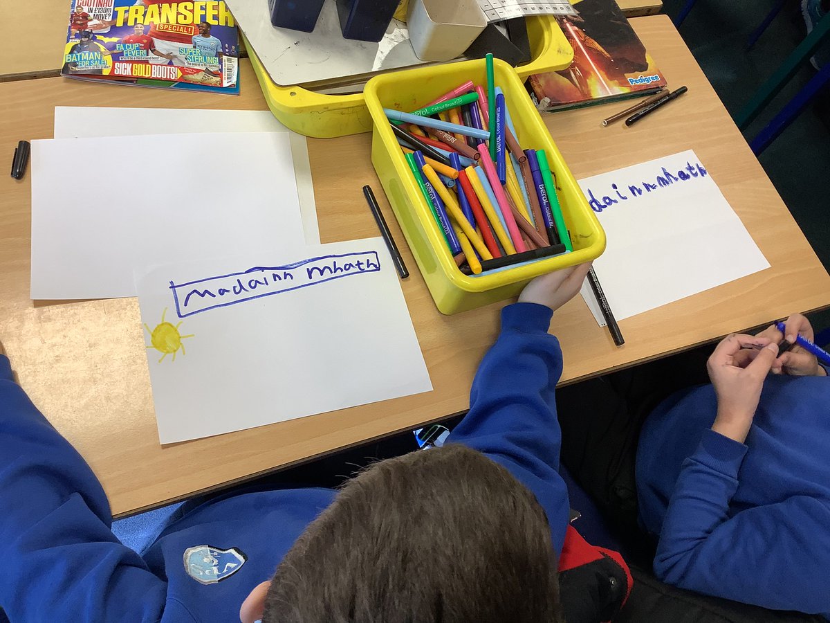 mrslambvps's tweet photo. This week is World Gaelic Week, #SeachdainNaGaidhlig , so this morning P4M learnt a wee bit Gaelic. Can you guess what they were writing and saying? #MadainnMhath @VictoriaPrimSch https://t.co/92wjwMvr0t