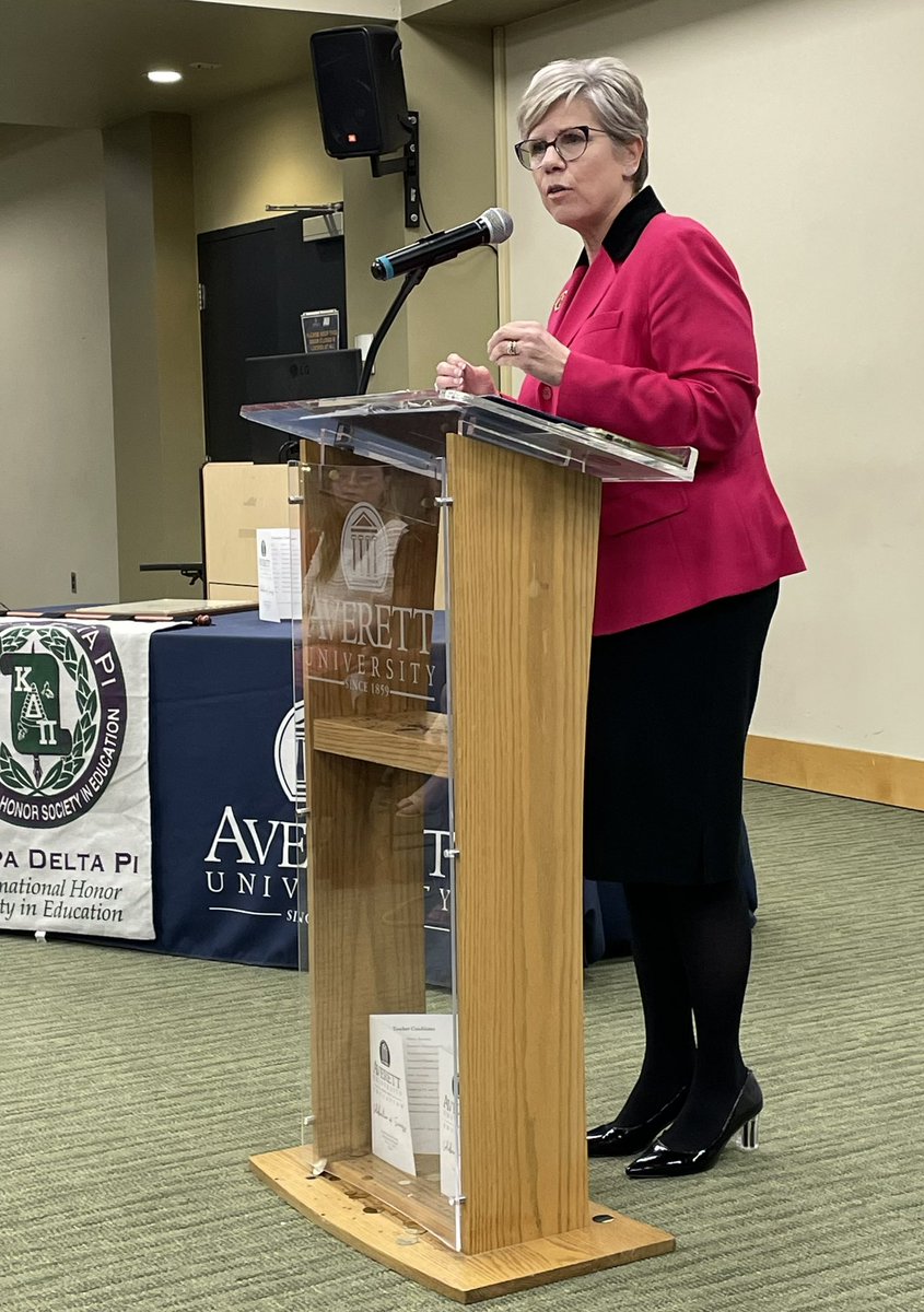 Thank you to everyone who attended the spring 2023 Celebration of Success. A special thank you to Dr. Nancy Riddell for hosting this special event and to Averett University President, Dr. Tiffany Franks, for her inspiring words!