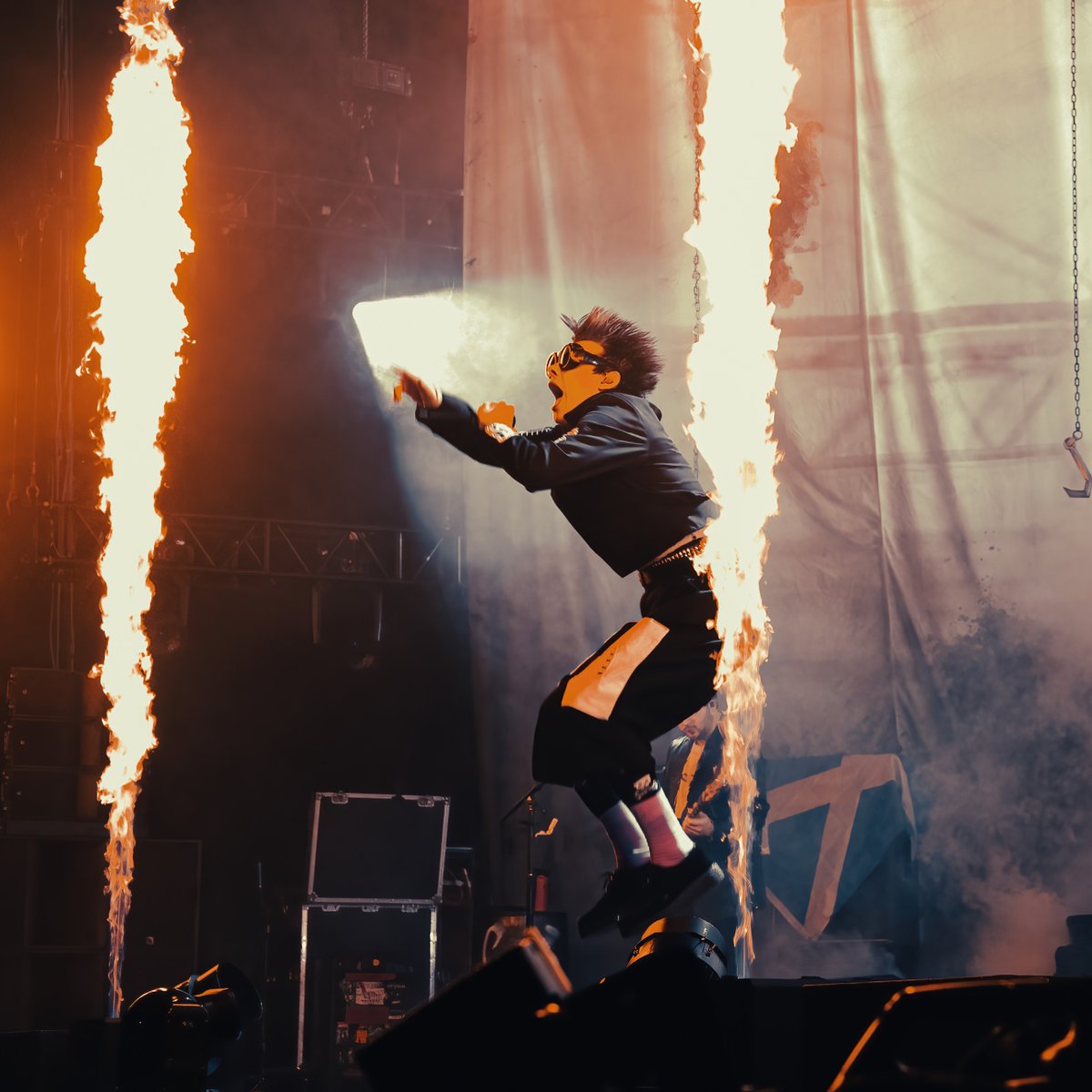 OVOHydro's tweet photo. 💗 I just wanna die for the hype 🖤

@yungblud brought the ENERGY to the OVO Hydro last night!!

📸 @groundland https://t.co/c0x8qmLSAc