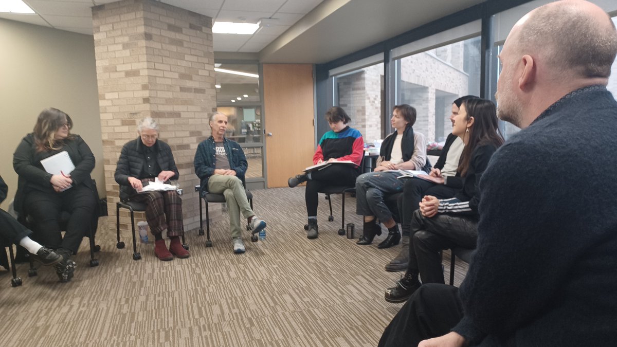 NDCreativeWrite's tweet photo. MFA and PhD students joined professors @JohannesGoranss and @JoyelleMcS for an afternoon conversation with #AnneCarson and #RobertCurrie

Tickets are still available for tonight's reading at @DPACND! A signing and dessert reception will follow:

https://t.co/iZdpUYM0ax https://t.co/r0wCbHLJRp