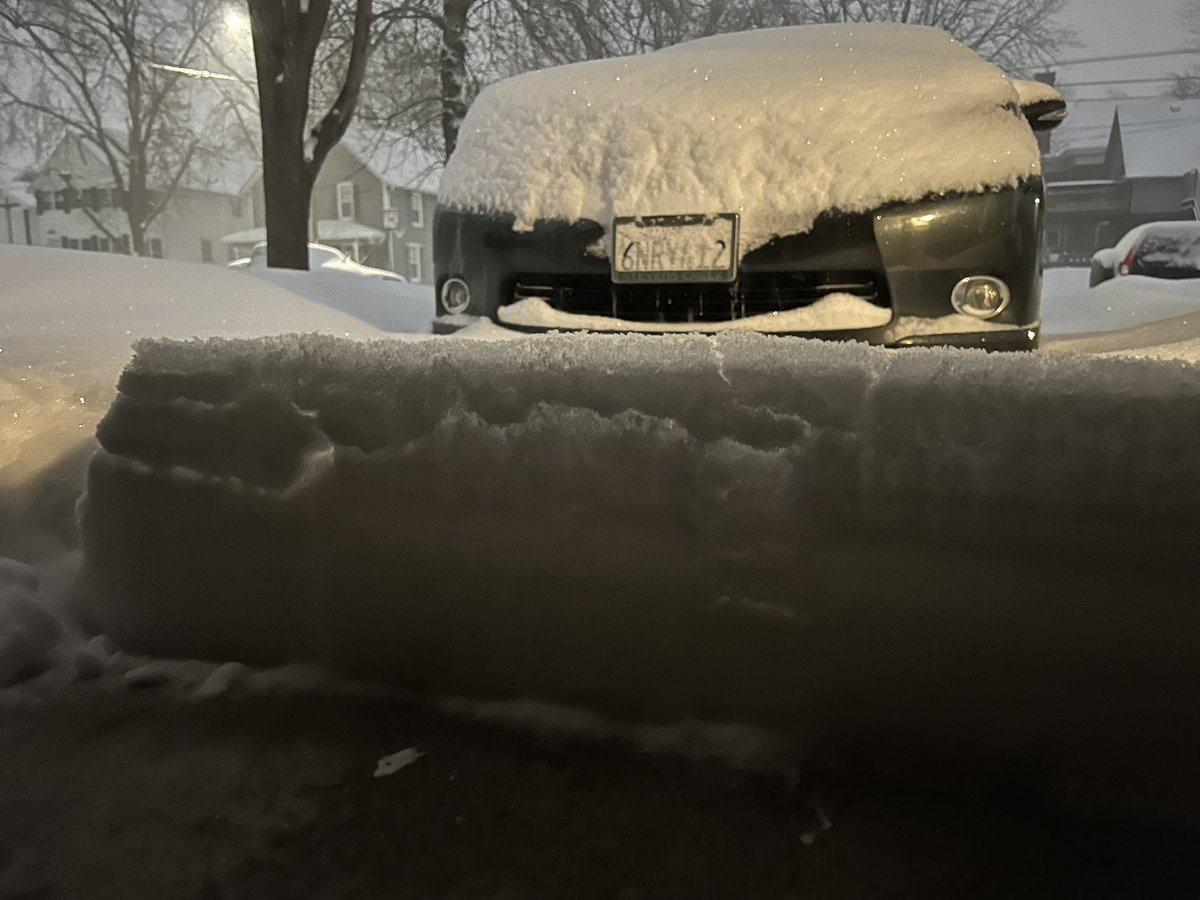 corinhoggard's tweet photo. High impact, high drifting.
The view from my garage.
Yes, I still have California plates.
No, this isn’t California any more.
#MinnesotaMorning https://t.co/L0n6NzkXop